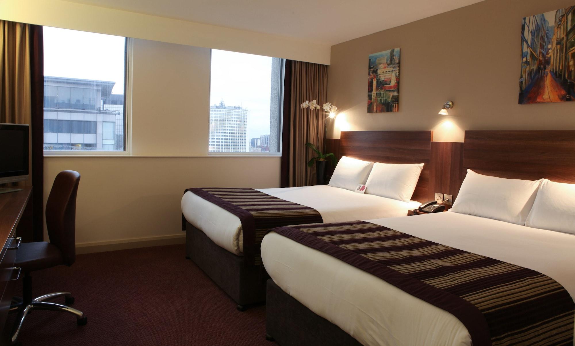 Leonardo Royal Hotel Birmingham Kültér fotó A room at the hotel