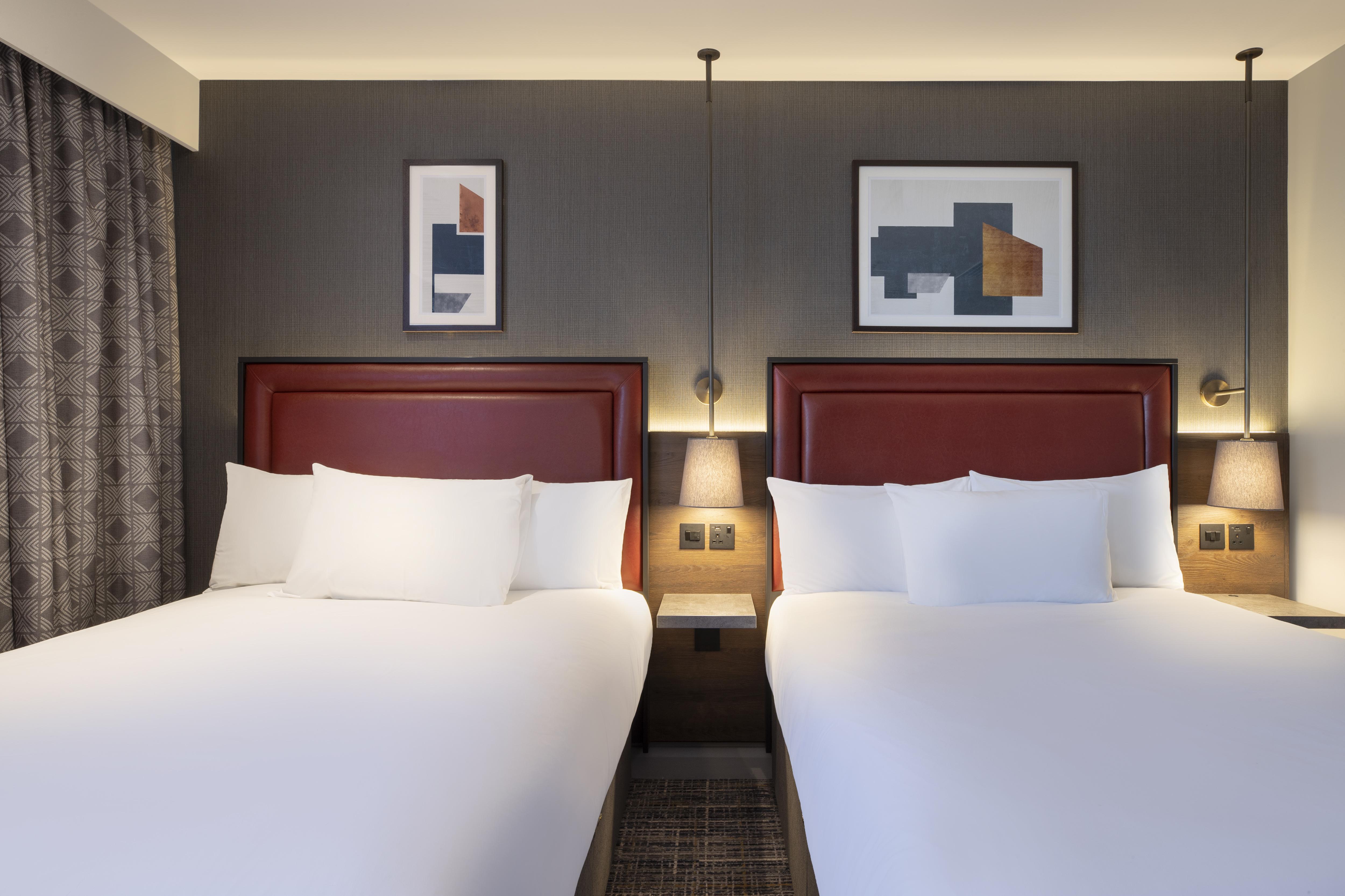 Leonardo Royal Hotel Birmingham Kültér fotó A room at the hotel
