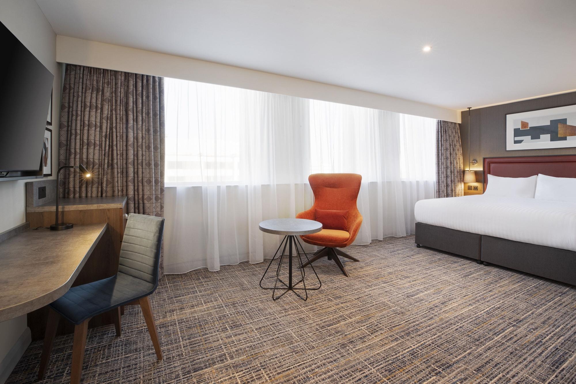 Leonardo Royal Hotel Birmingham Kültér fotó A room at the Hilton London Heathrow