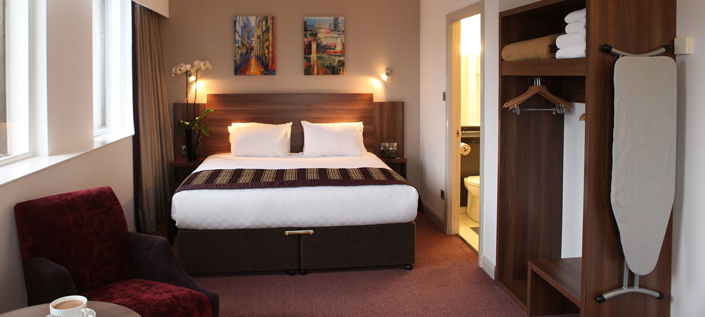 Leonardo Royal Hotel Birmingham Kültér fotó A room at the hotel